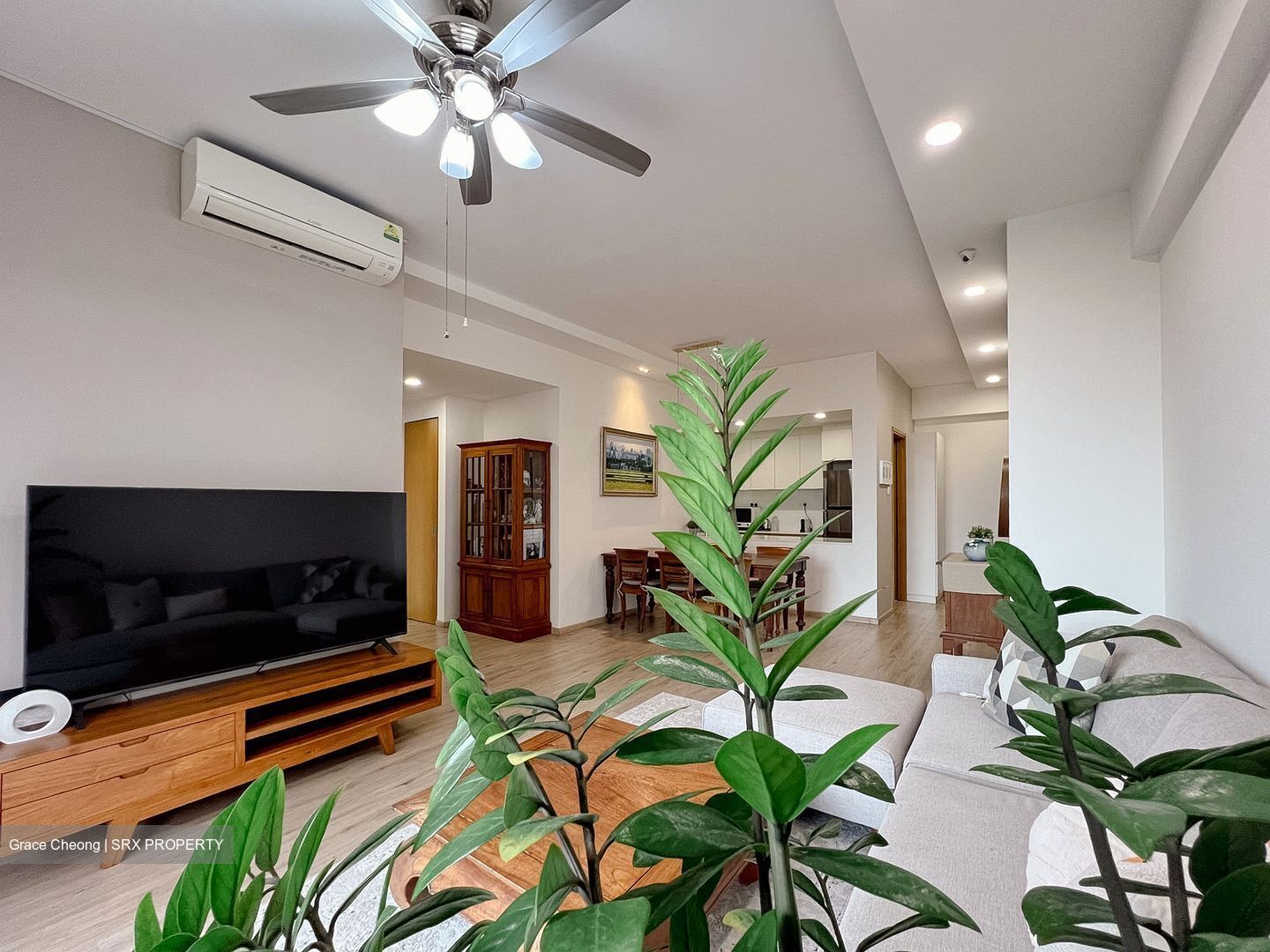 Starville (D14), Condominium #565034311